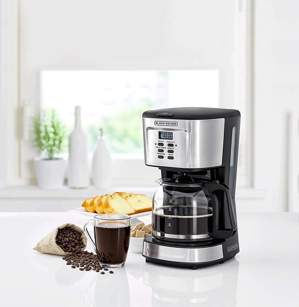 https://www.dvdoverseas.com/resize/Shared/Images/Product/Black-Decker-DCM85-220-Volt-12-Cup-Programmable-Coffee-Maker-220V-240V-For-Export/DCM85-5.jpg?bw=1000&w=1000&bh=1000&h=1000
