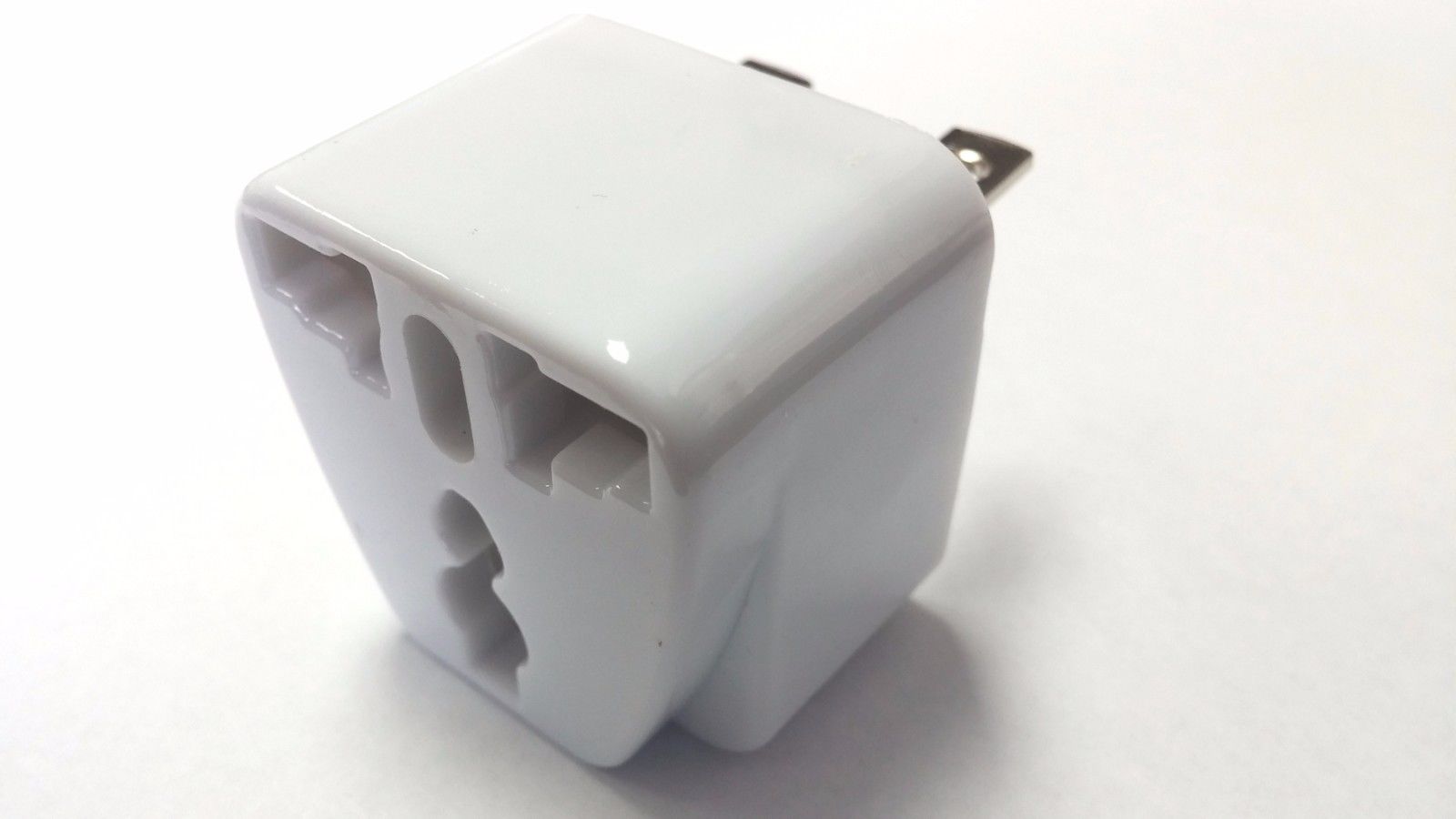 Details about   Natunohana Multi-Conversion Plug Universal Outlet Transformer White 