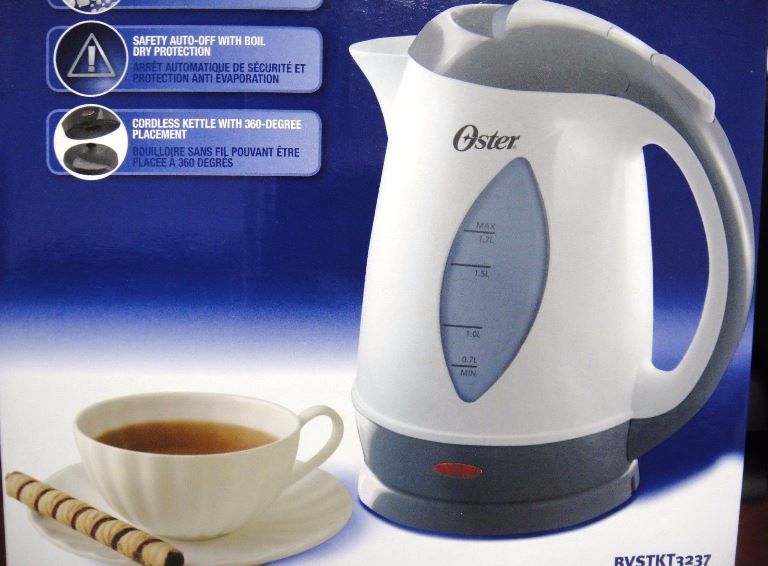 Oster 5960 220 Volt 1.7L Cordless Kettle For Export Overseas Use